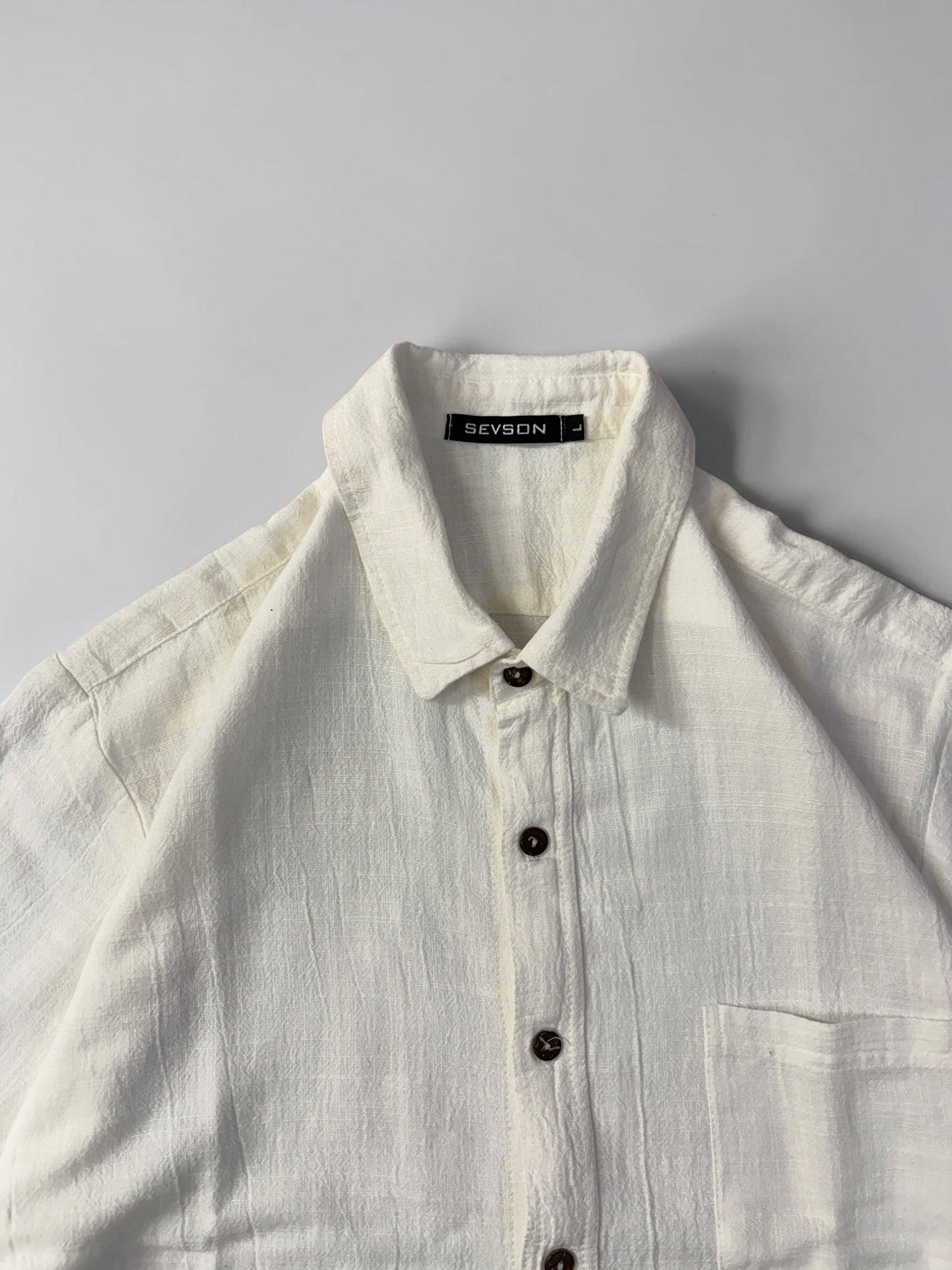 WHITE BOXY SHIRT